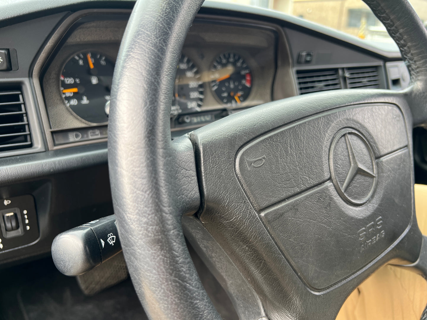 Mercedes Benz 190E 2.6 | W201 | M103 166 PS | 137.421 km | ERSTLACK!