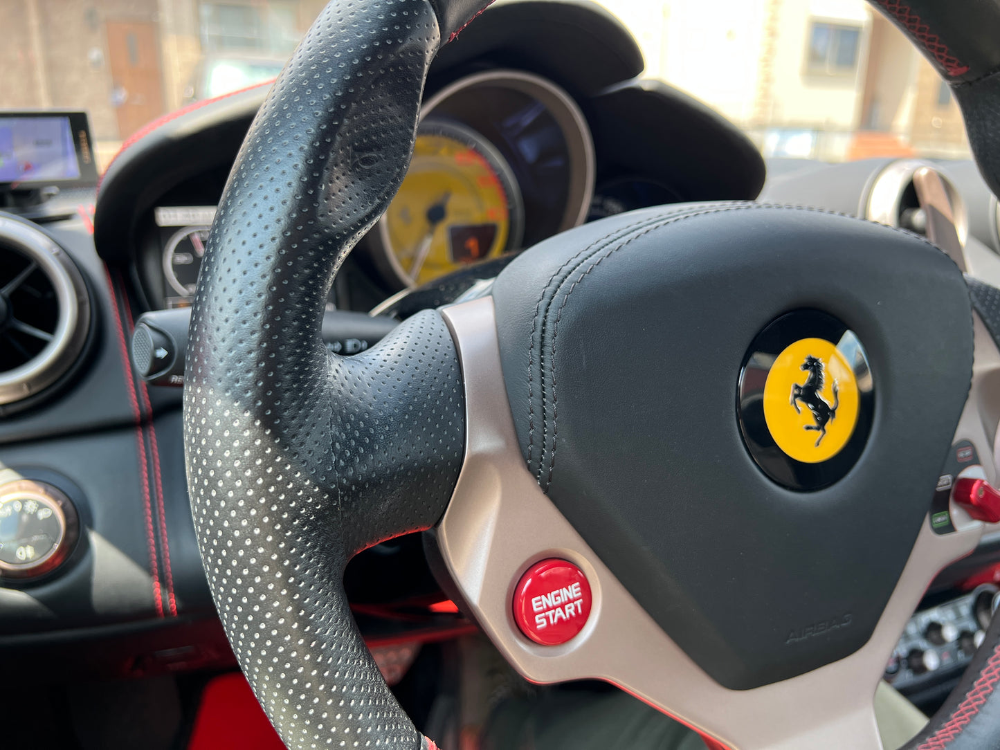 Ferrari California | F149S | 22.081 km | 489 PS | Carbon Edition