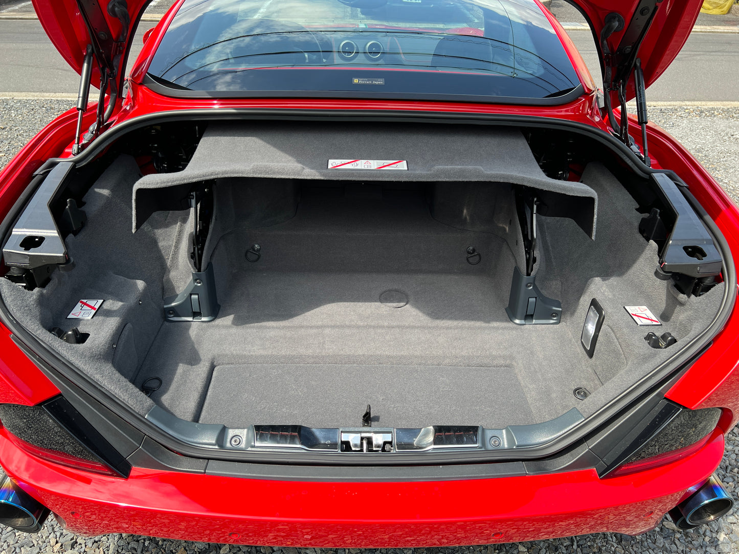 Ferrari California | F149S | 22.081 km | 489 PS | Carbon Edition