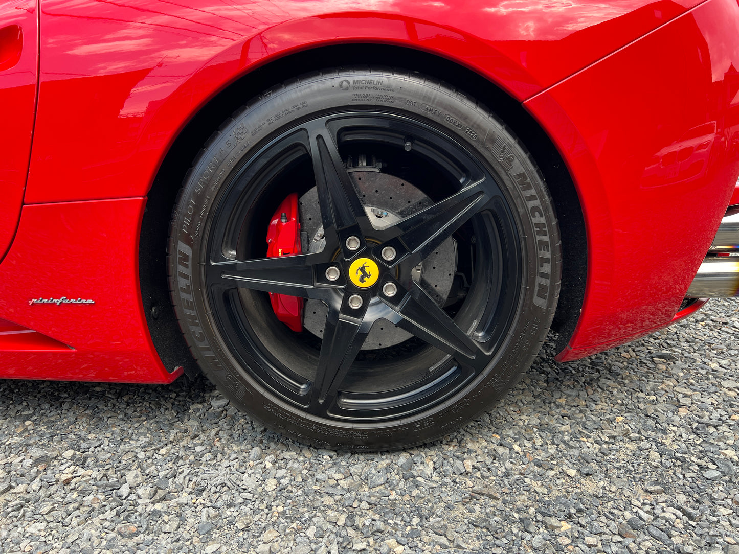 Ferrari California | F149S | 22.081 km | 489 PS | Carbon Edition
