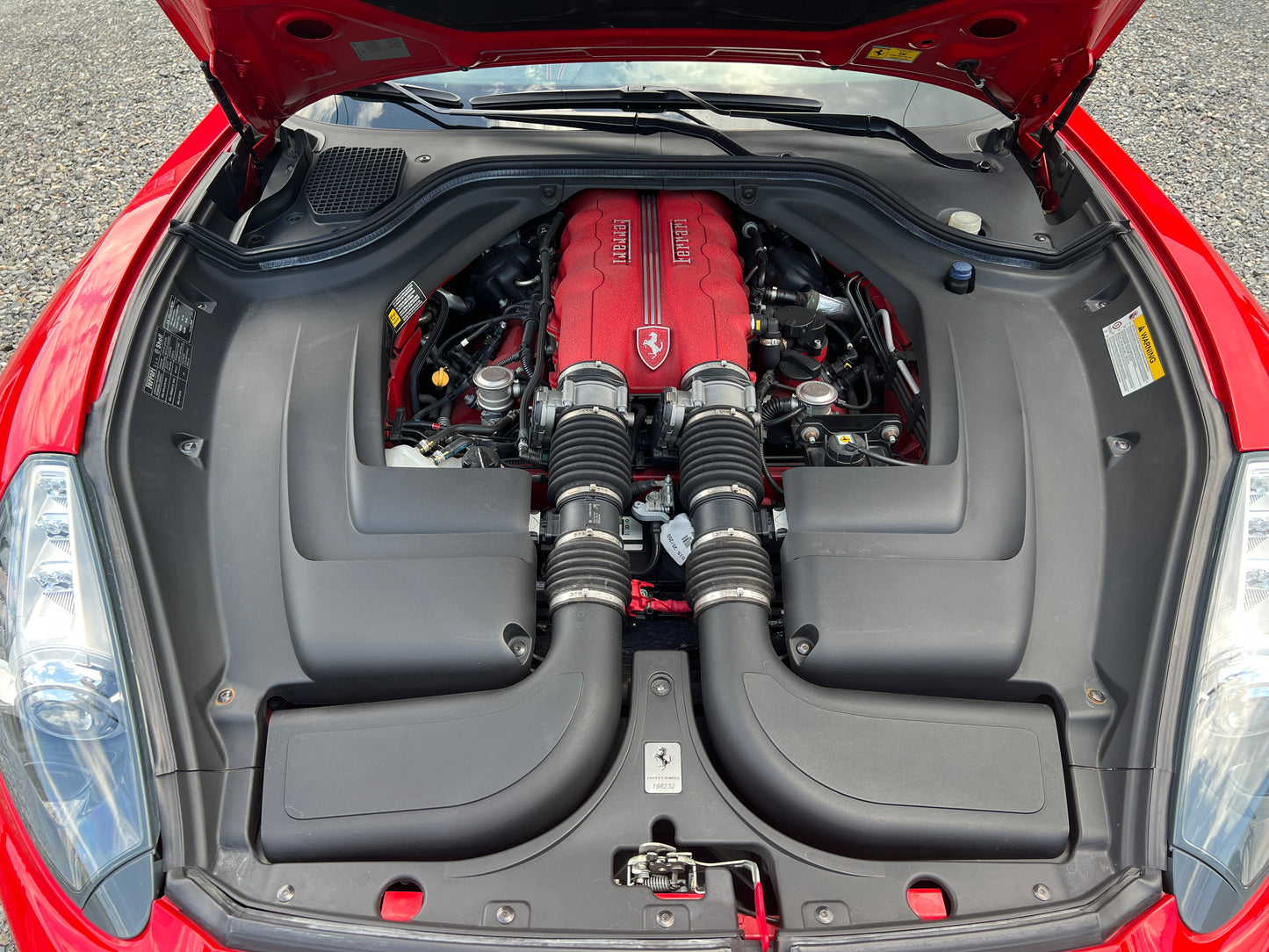 Ferrari California | F149S | 22.081 km | 489 PS | Carbon Edition