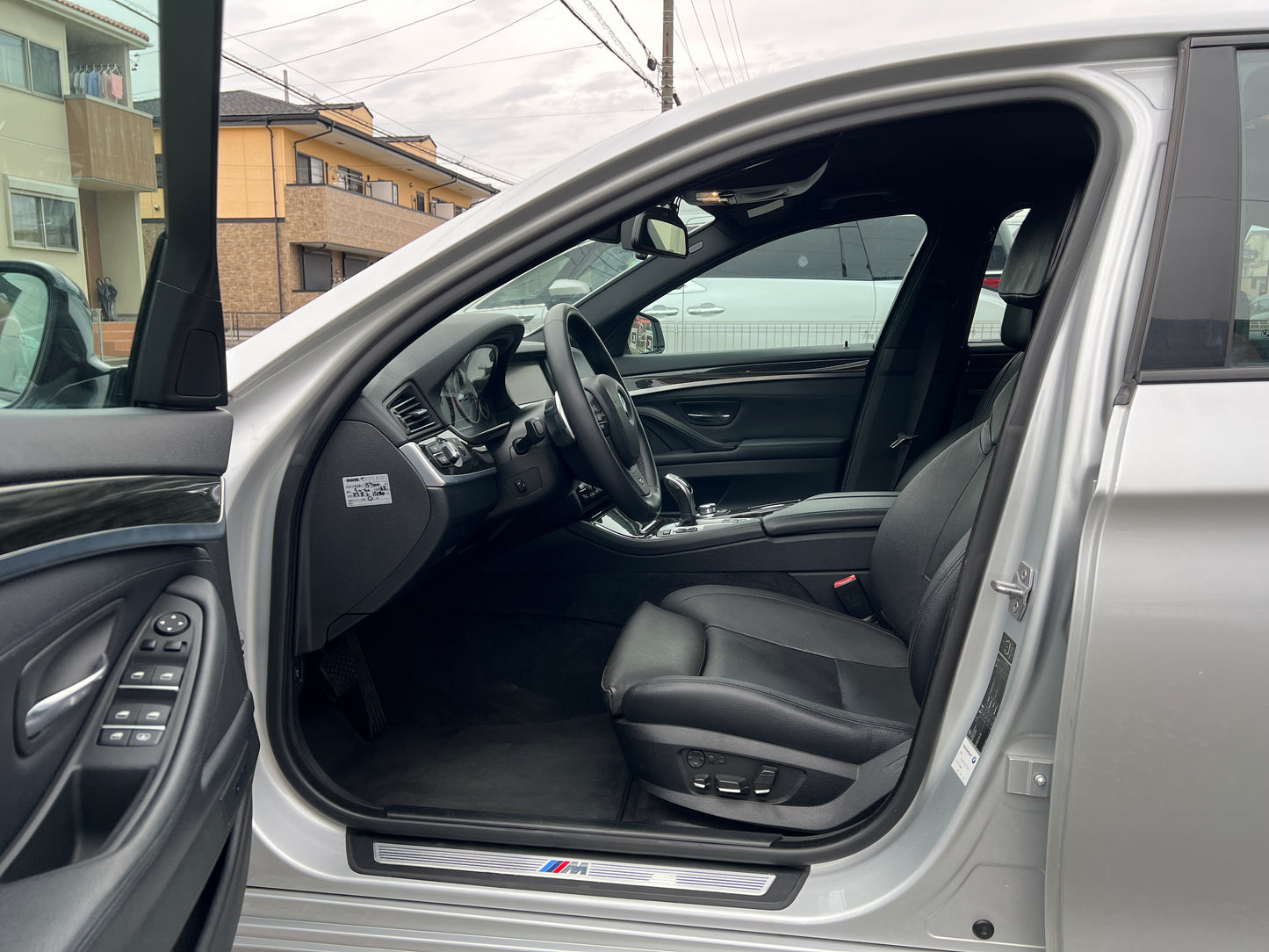 BMW 535i | M-Paket | F10 | 153.440 km | 306 PS | PDC | Limousine