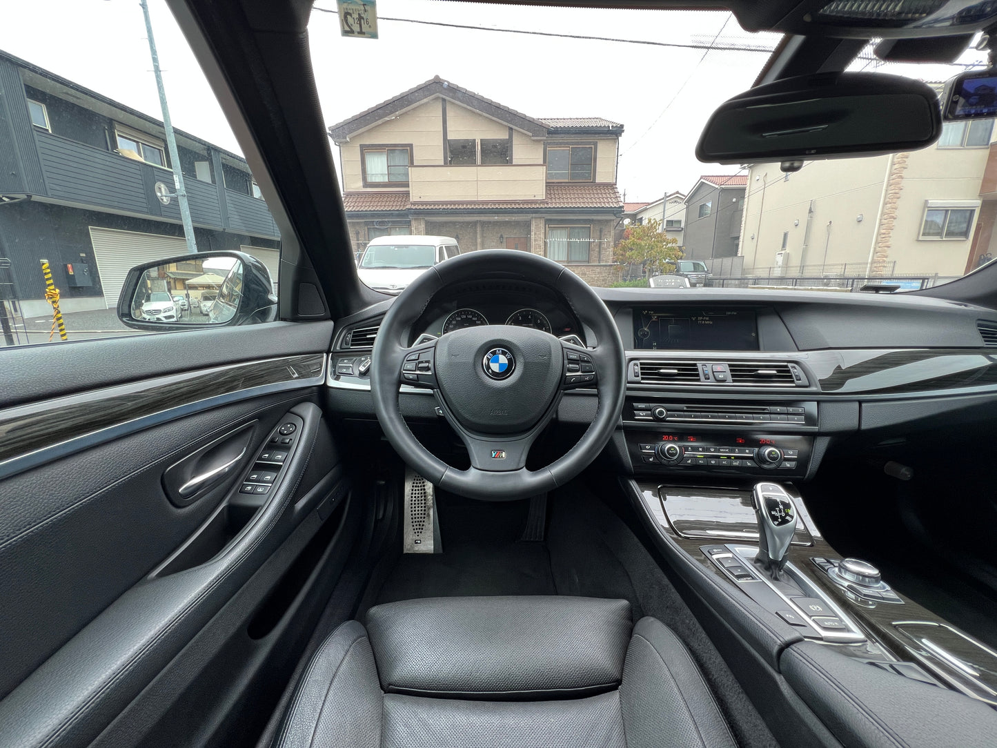 BMW 535i | M-Paket | F10 | 153.440 km | 306 PS | PDC | Limousine
