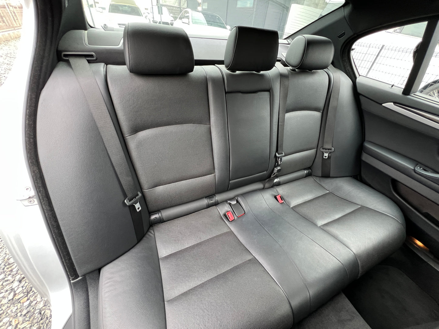 BMW 535i | M-Paket | F10 | 153.440 km | 306 PS | PDC | Limousine