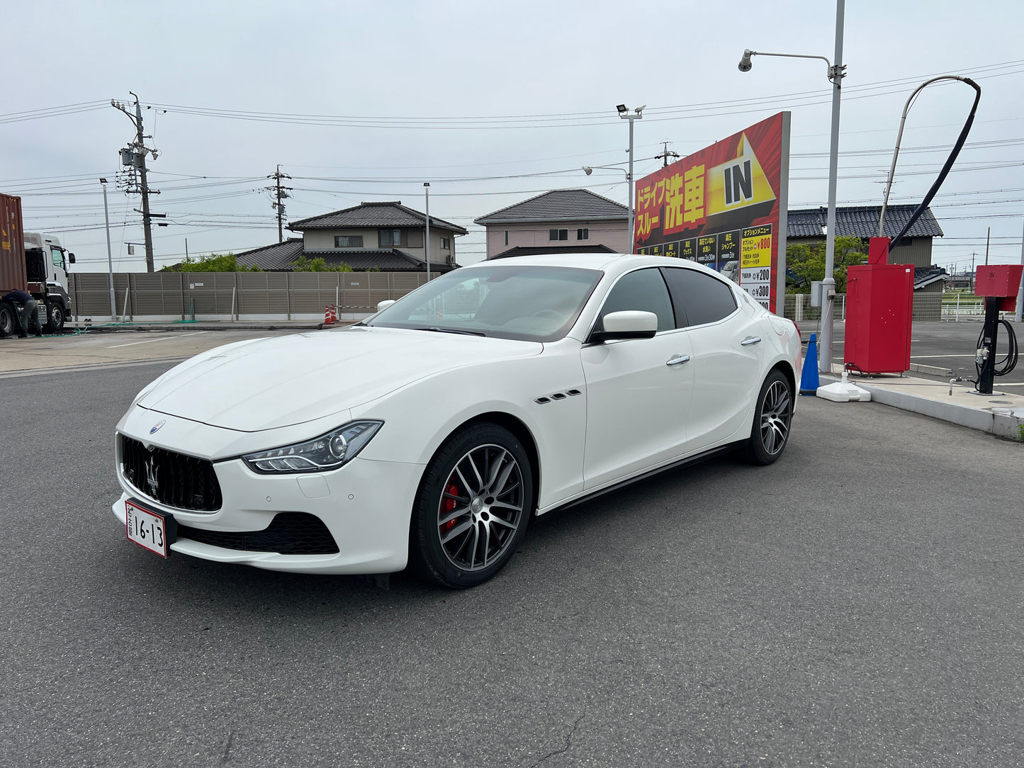 Maserati Ghibli V6 | 330 PS | 43.000 km | Automatik | Leder