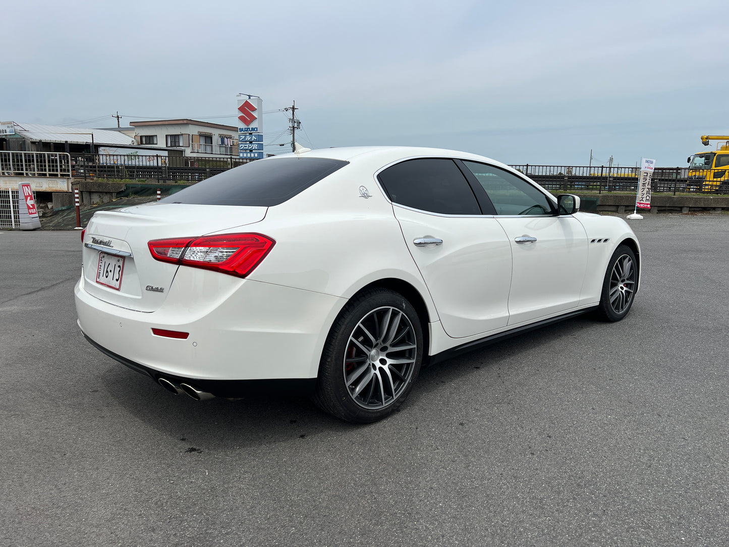 Maserati Ghibli V6 | 330 PS | 43.000 km | Automatik | Leder