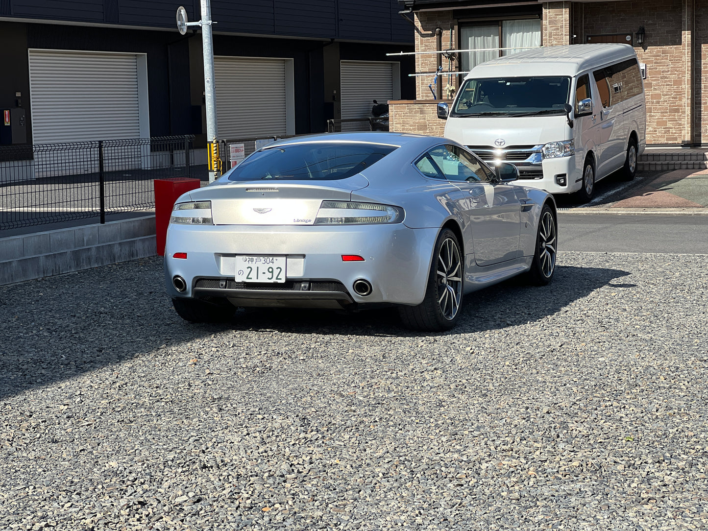 Aston Martin V8 Vantage | 58.953 km | 4.7L | 426 PS | Coupé
