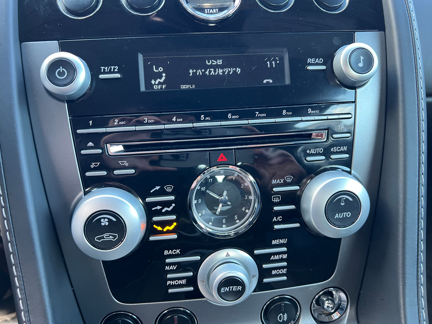 Aston Martin V8 Vantage | 58.953 km | 4.7L | 426 PS | Coupé
