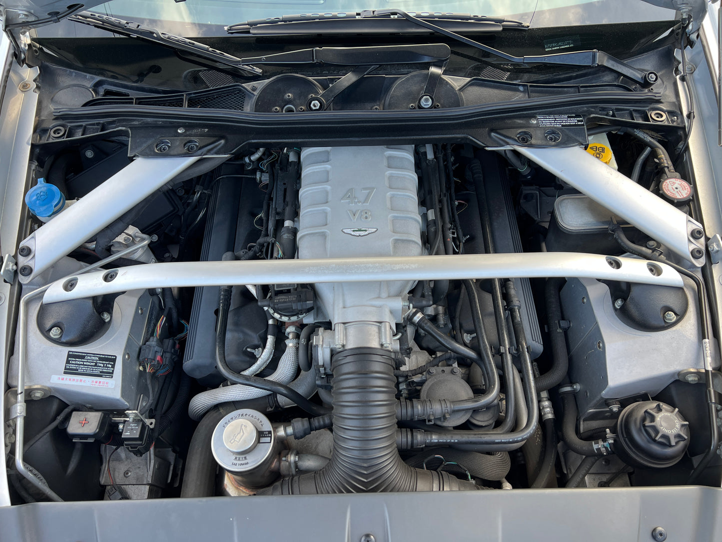 Aston Martin V8 Vantage | 58.953 km | 4.7L | 426 PS | Coupé