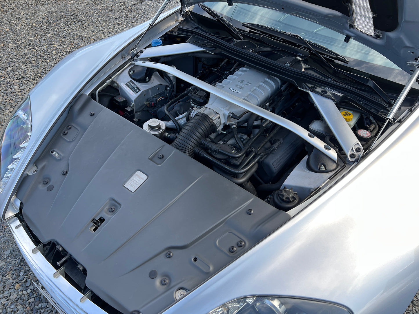 Aston Martin V8 Vantage | 58.953 km | 4.7L | 426 PS | Coupé