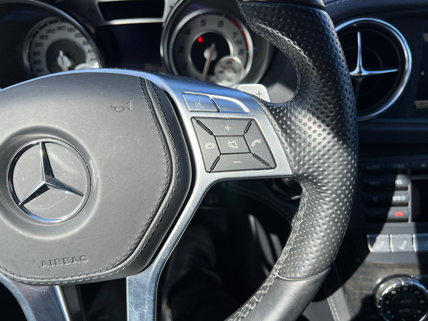 Mercedes Benz SL350 AMG Cabrio | 103.326 km | 306 PS | R231 | Distronic-Plus