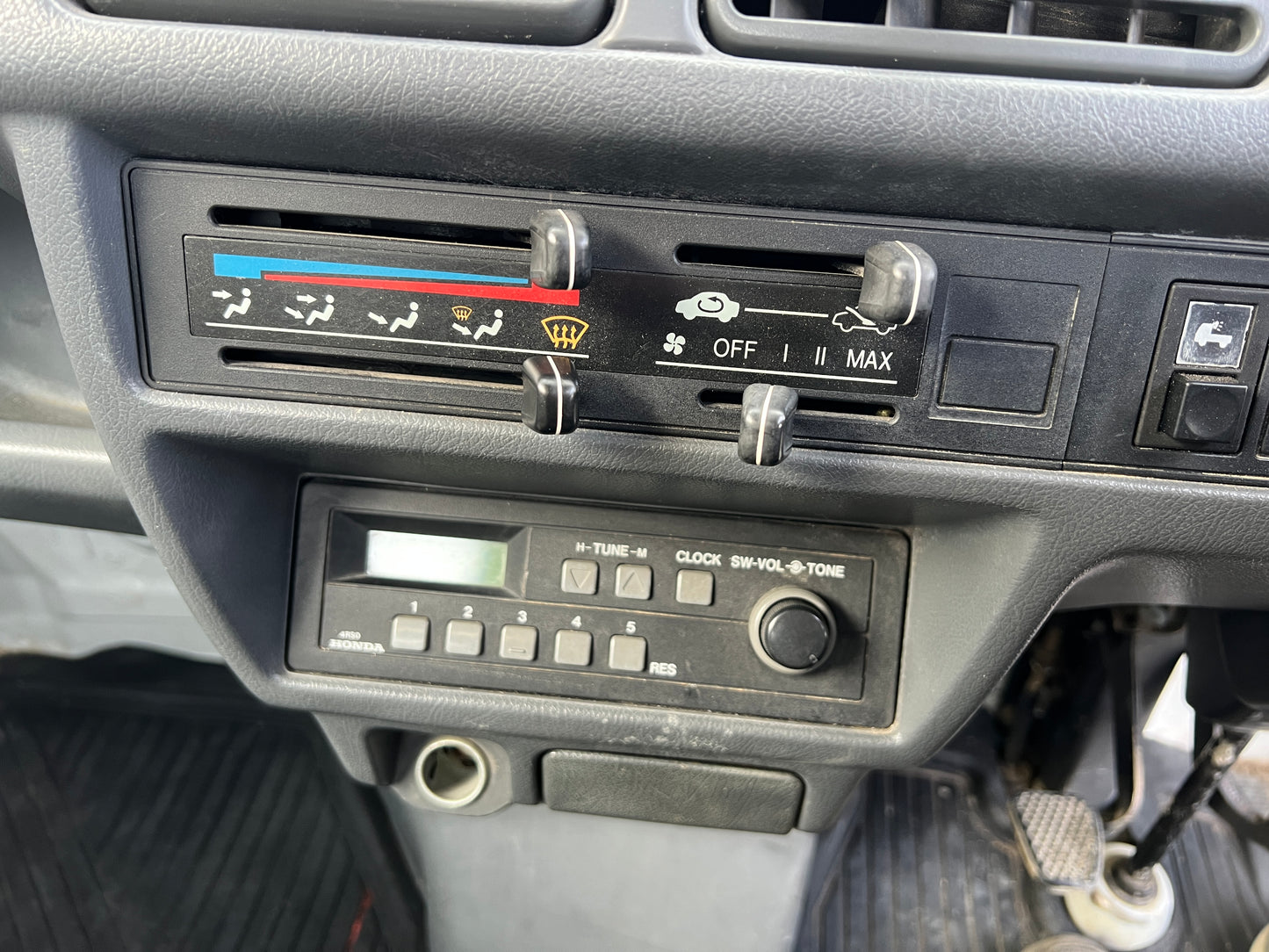 Acty Truck super DX | 95.220 km | E07A | 38 PS | Ladefläche
