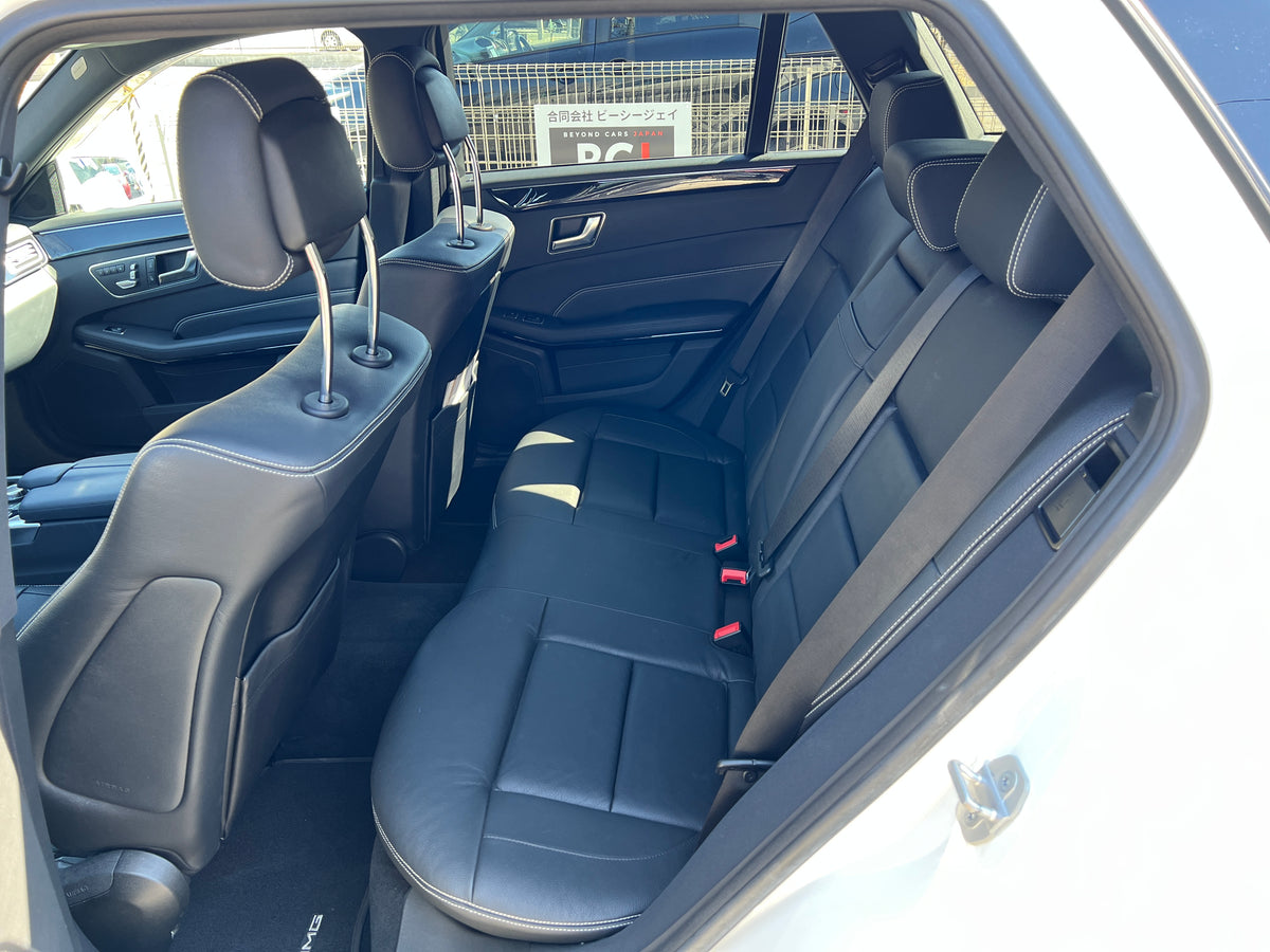 Mercedes Benz E300-T AMG 4-Matic | S212 | 43.142 km | KEYLESS-GO | Apple CarPlay