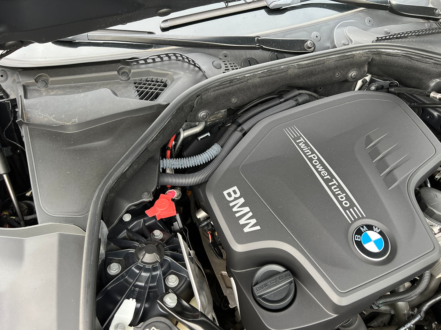 BMW 528i M-Paket | F10 LCI | 49.675 km | 245 PS | Keyless | Kamera