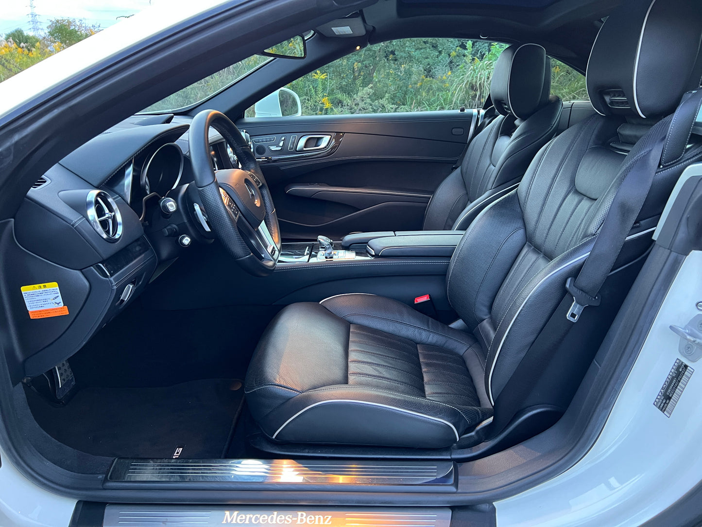 Mercedes Benz SL350 AMG Cabrio | 46.620 km | Airscarf & Rückfahrkamera | R231