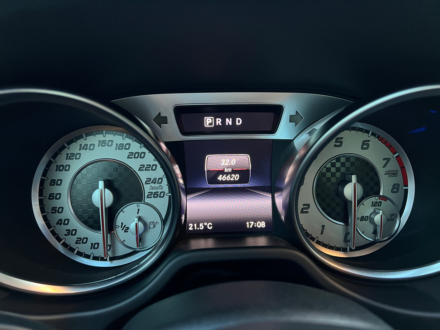 Mercedes Benz SL350 AMG Cabrio | 46.620 km | Airscarf & Rückfahrkamera | R231