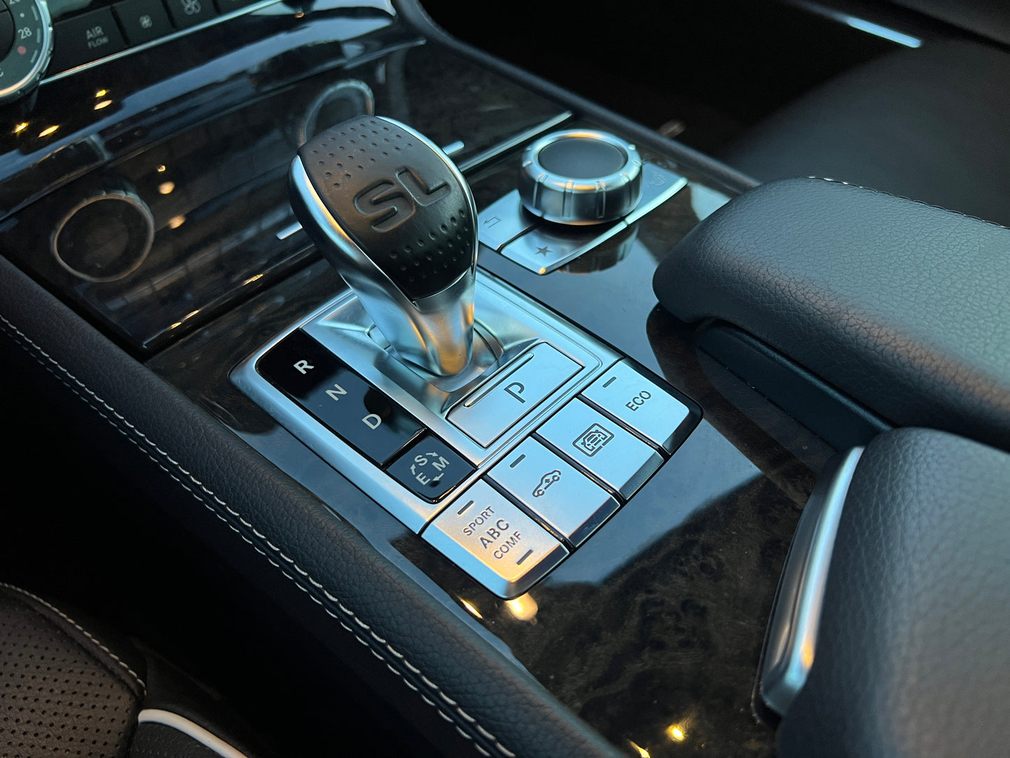 Mercedes Benz SL350 AMG Cabrio | 46.620 km | Airscarf & Rückfahrkamera | R231