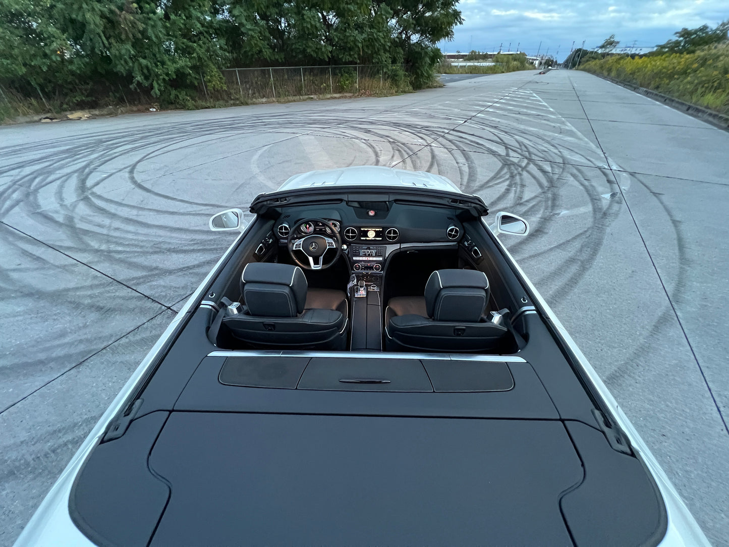 Mercedes Benz SL350 AMG Cabrio | 46.620 km | Airscarf & Rückfahrkamera | R231