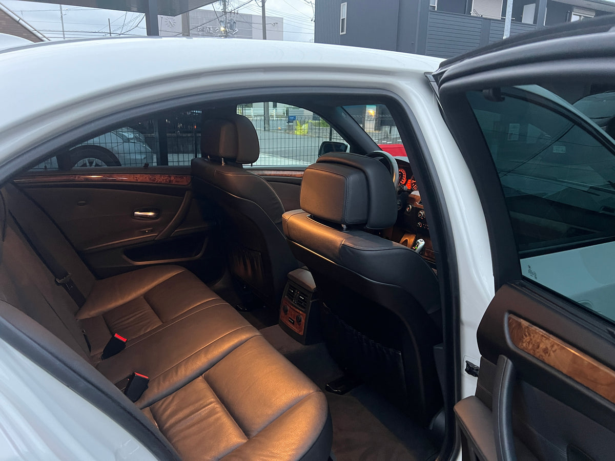 BMW 530i M-Paket | E60 LCI | 72.787 km | 272 PS | Rückfahrkamera | Schiebedach