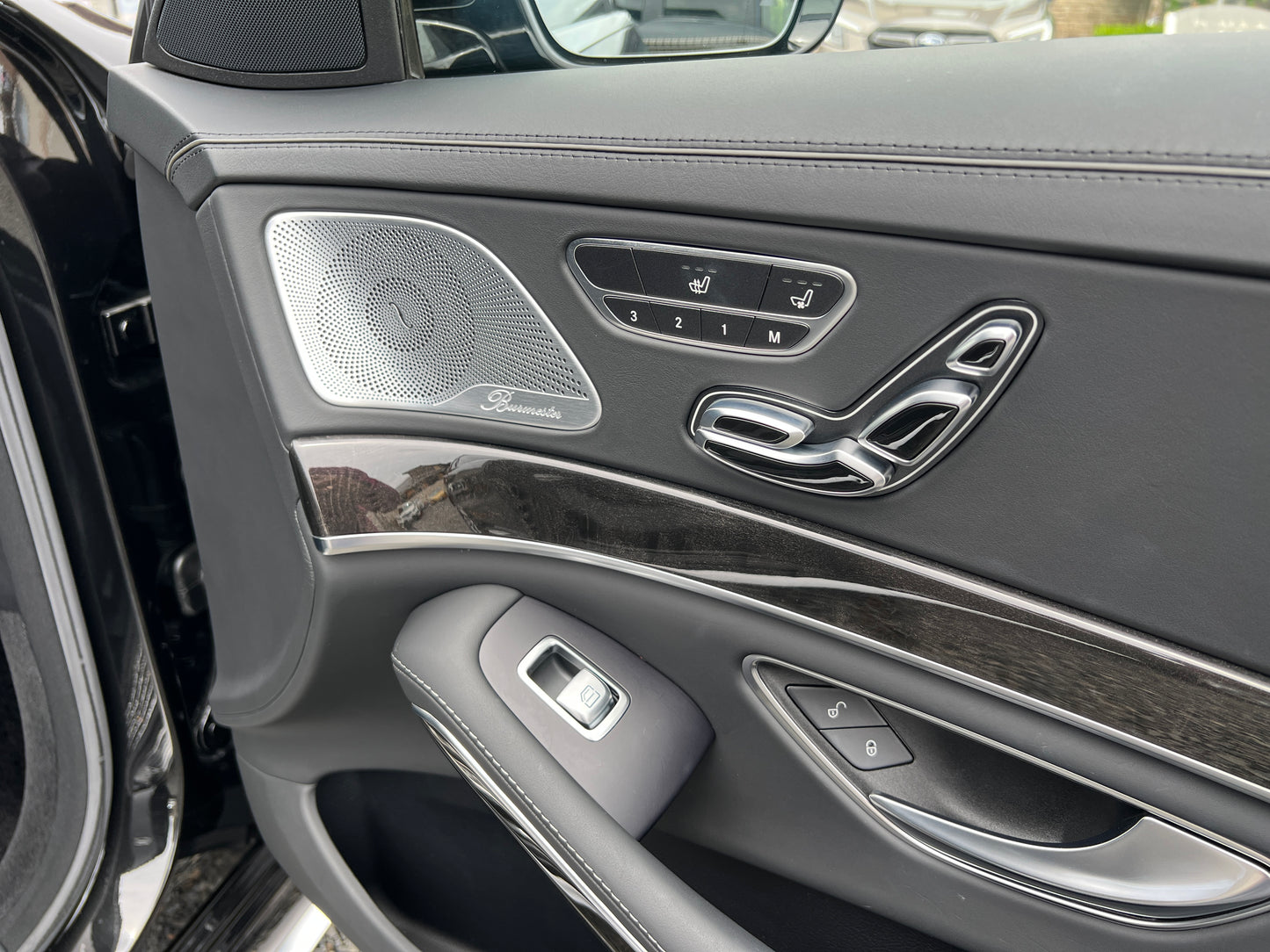 Mercedes Benz S63 L AMG | 4-Matic | W222 | 65.107 km | 585 PS | Nachtsicht
