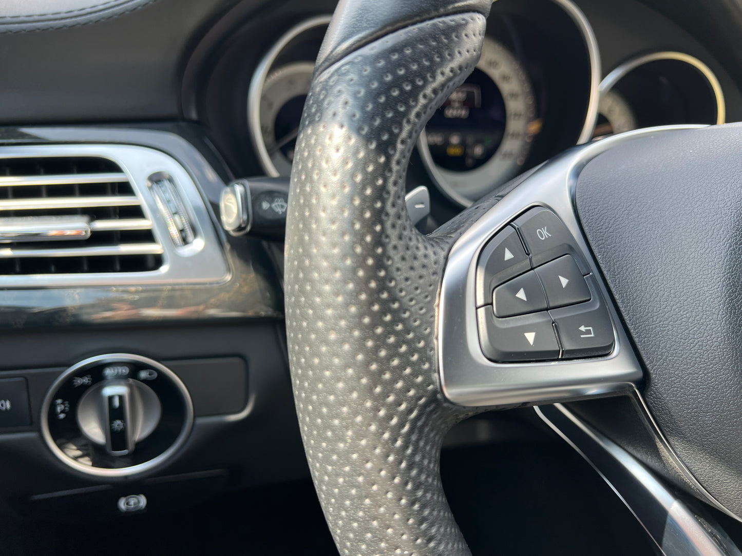 Mercedes Benz CLS500 AMG | C218 | 52.973 km | 408 PS | Apple CarPlay