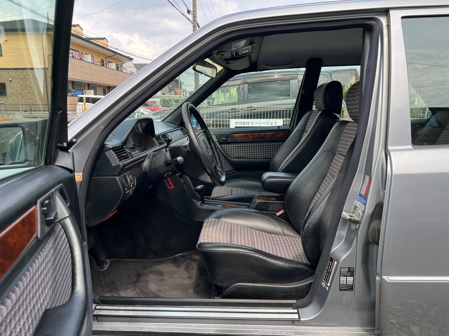 Mercedes Benz 500E | W124 | 131.982 km | 326 PS | BOSE | Limousine