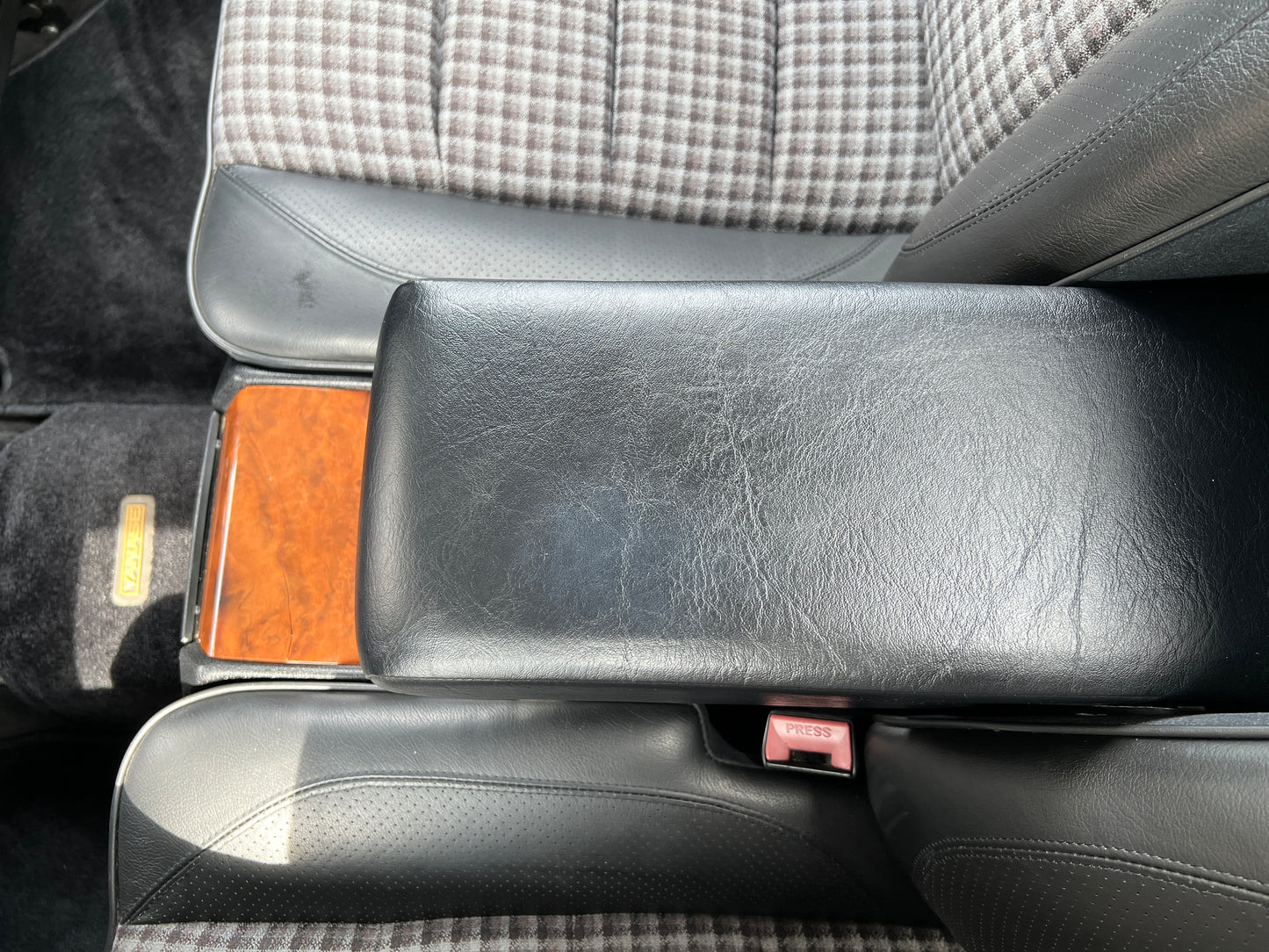 Mercedes Benz 500E | W124 | 131.982 km | 326 PS | BOSE | Limousine