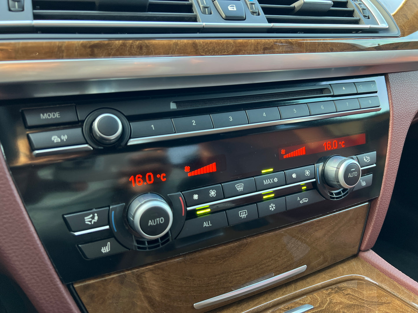 BWM 740i | M Sport | F01 | 75.074 km | 326 PS | Limousine