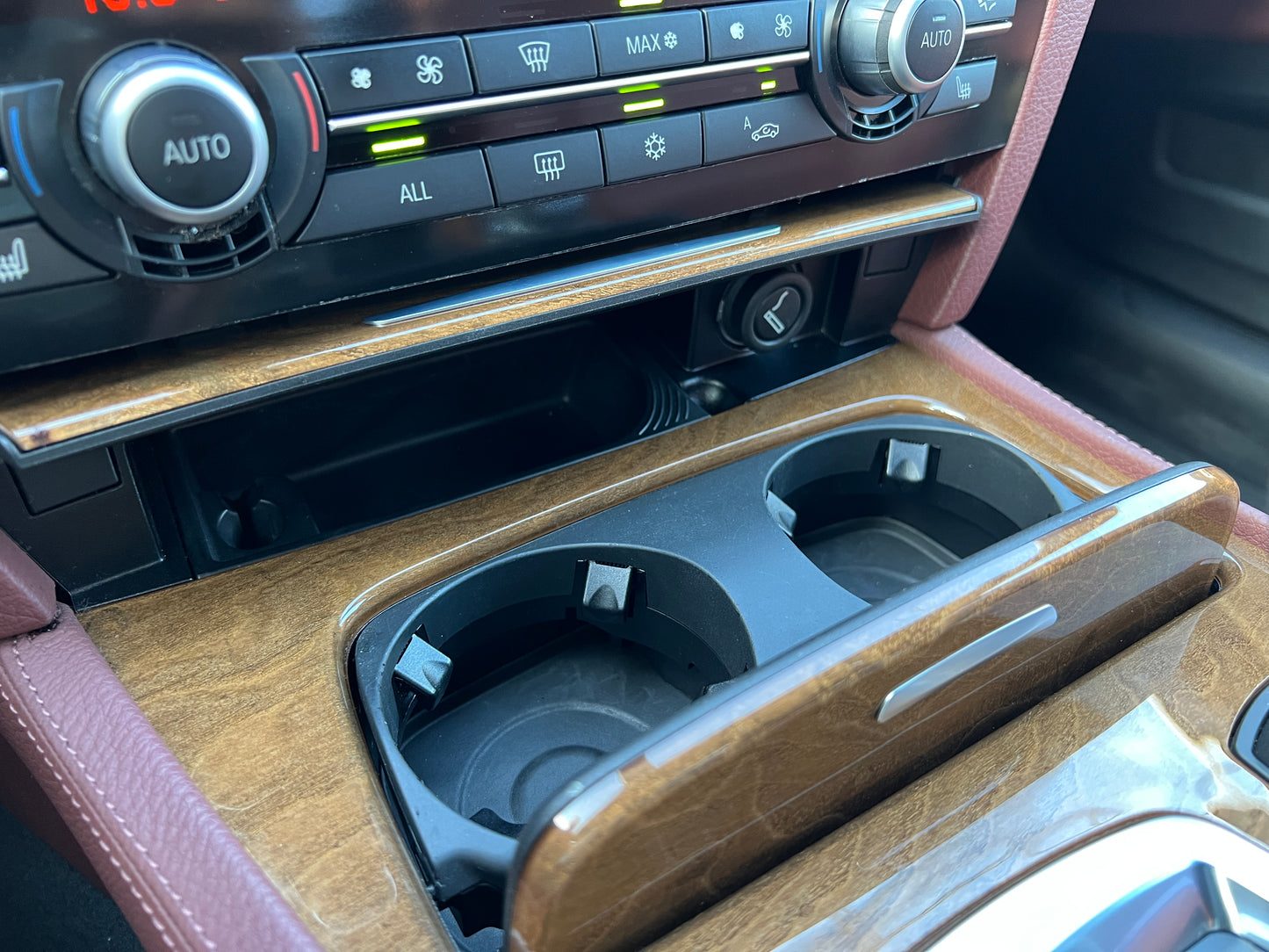 BWM 740i | M Sport | F01 | 75.074 km | 326 PS | Limousine