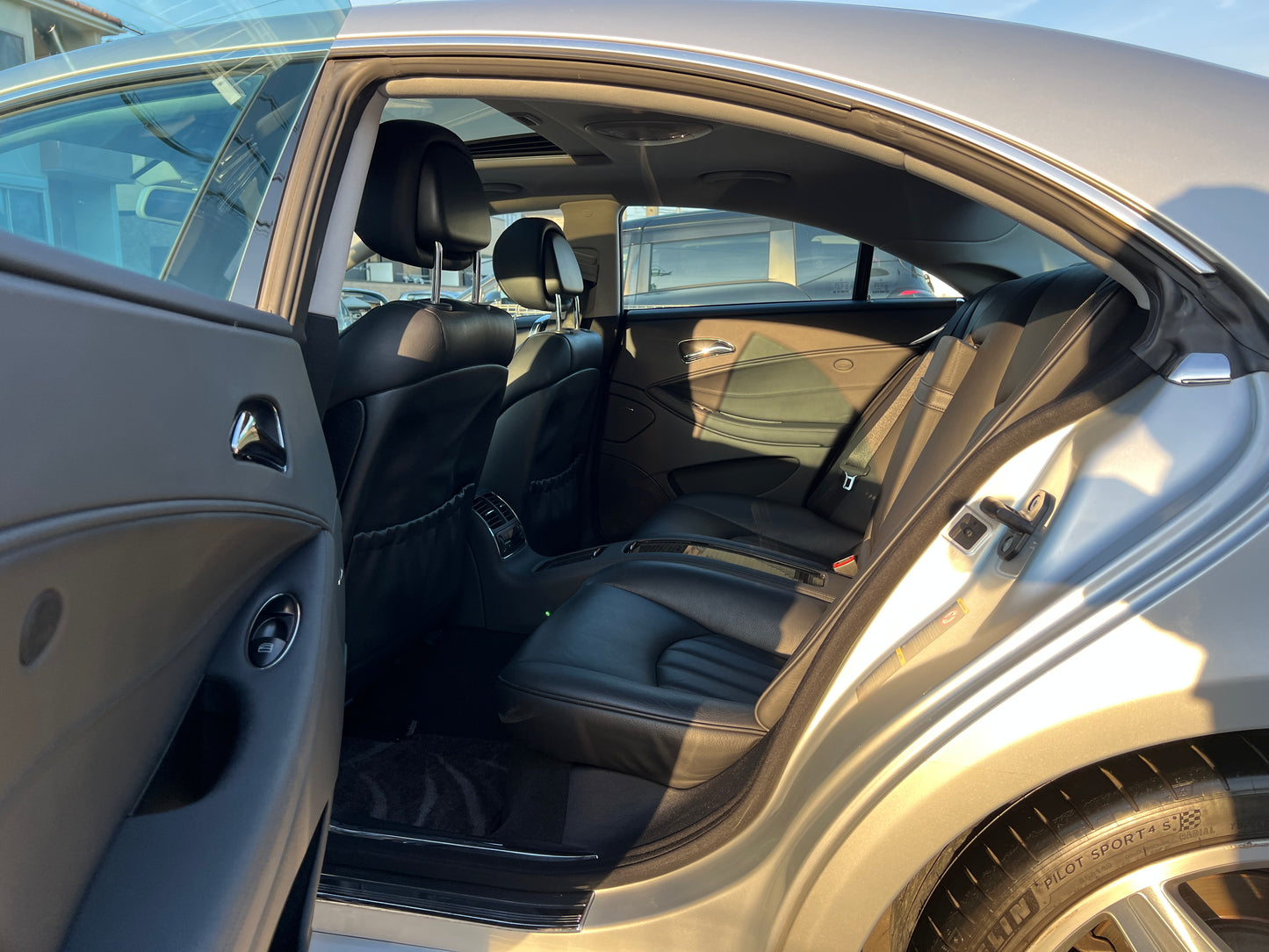 Mercedes Benz CLS500 AMG | C219 | 63.903 km | 388 PS | Bi-Xenon