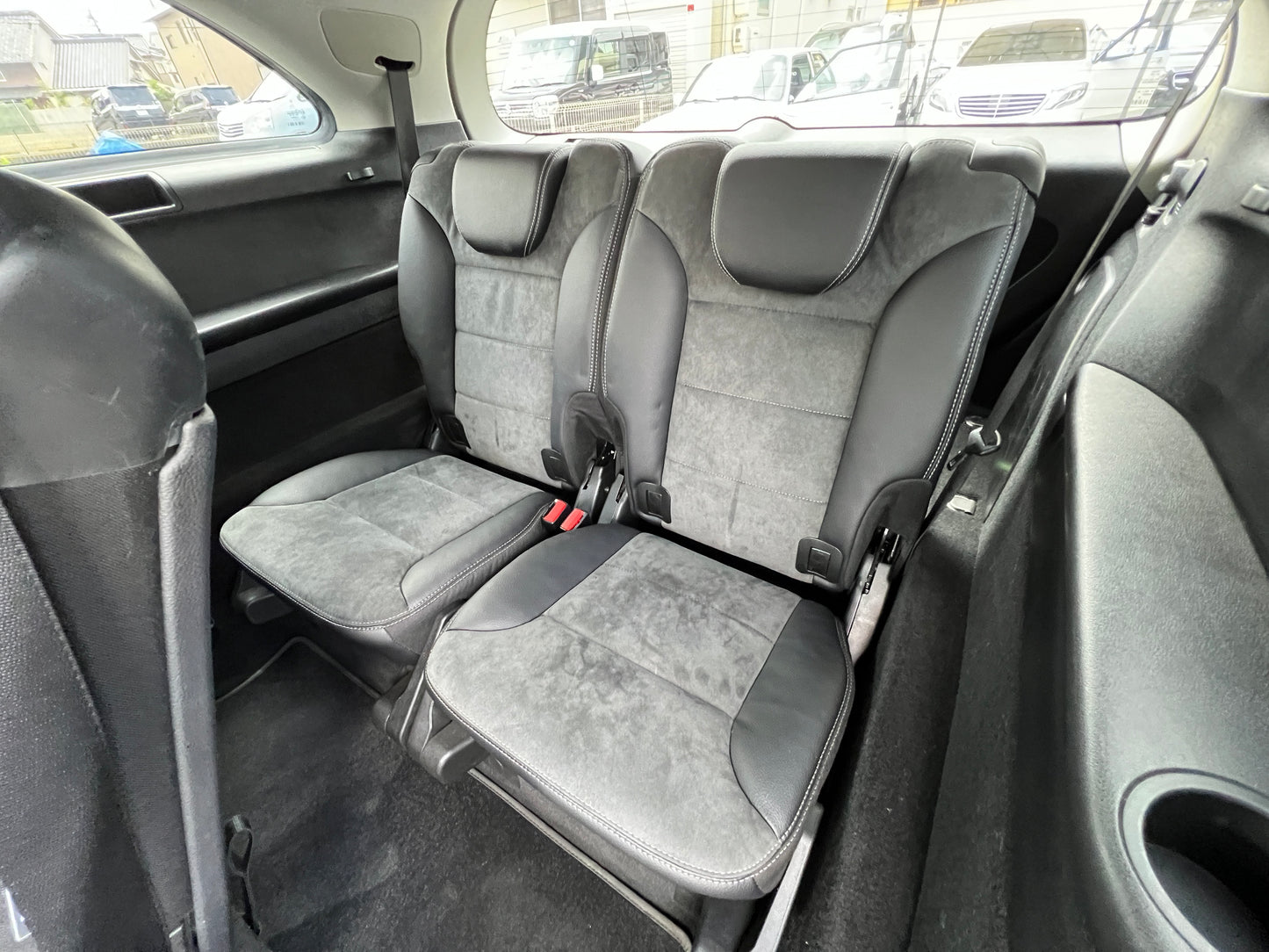 Mercedes Benz R350 CDI | 4-Matic | S251 | 78.916 km | 265 PS | 7-Sitzer