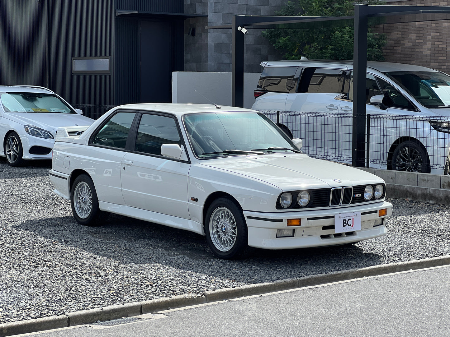 BMW M3 | E30 | 196.978 km | 215 PS | Schiebedach | Coupé | Historie!