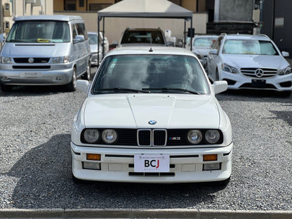 BMW M3 | E30 | 196.978 km | 215 PS | Schiebedach | Coupé | Historie!