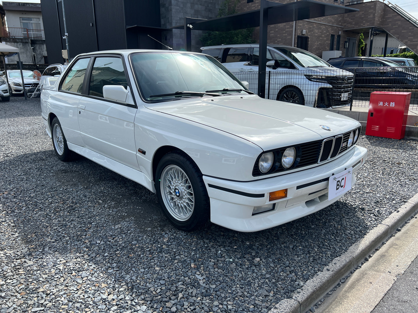 BMW M3 | E30 | 196.978 km | 215 PS | Schiebedach | Coupé | Historie!