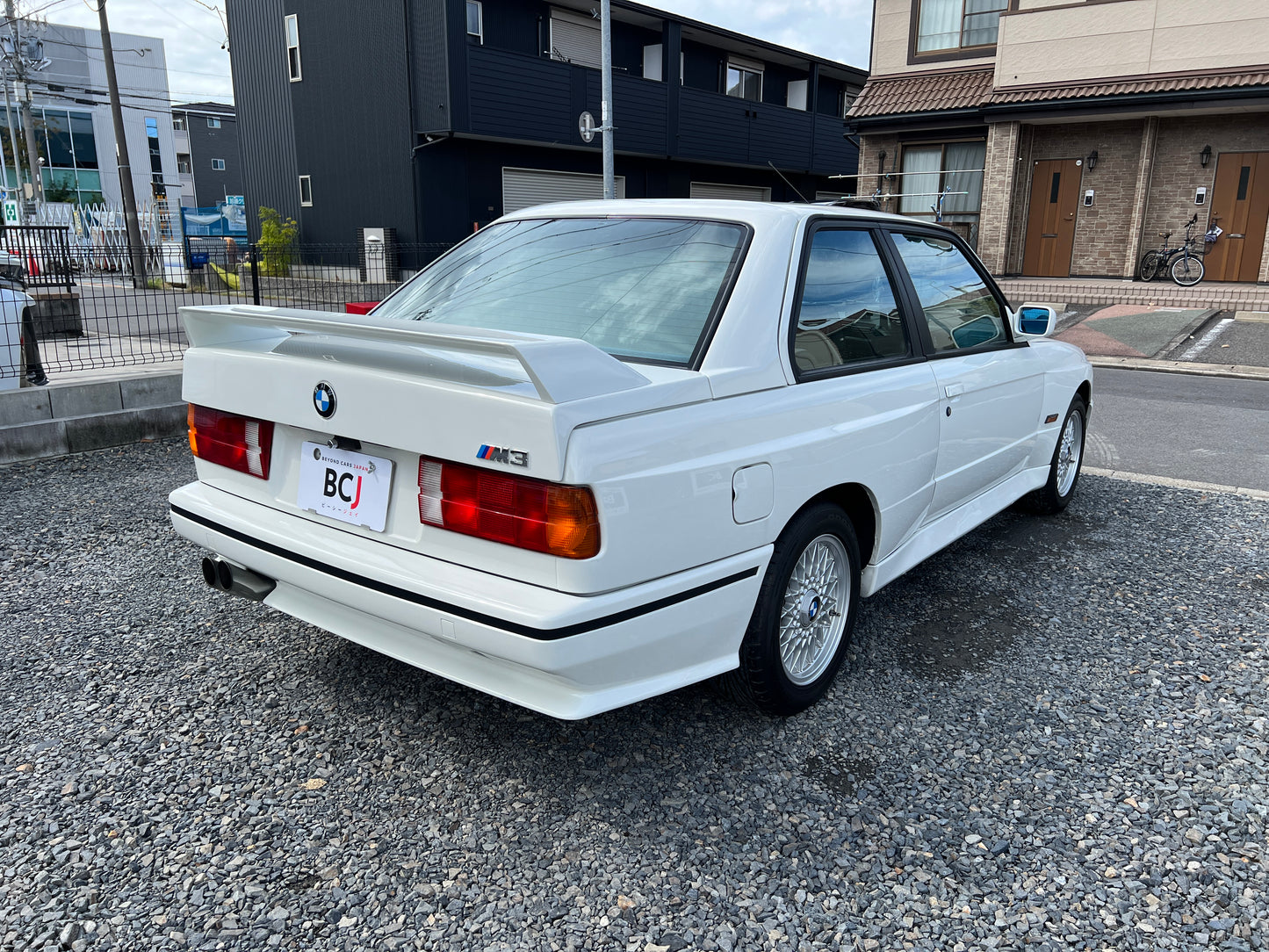 BMW M3 | E30 | 196.978 km | 215 PS | Schiebedach | Coupé | Historie!