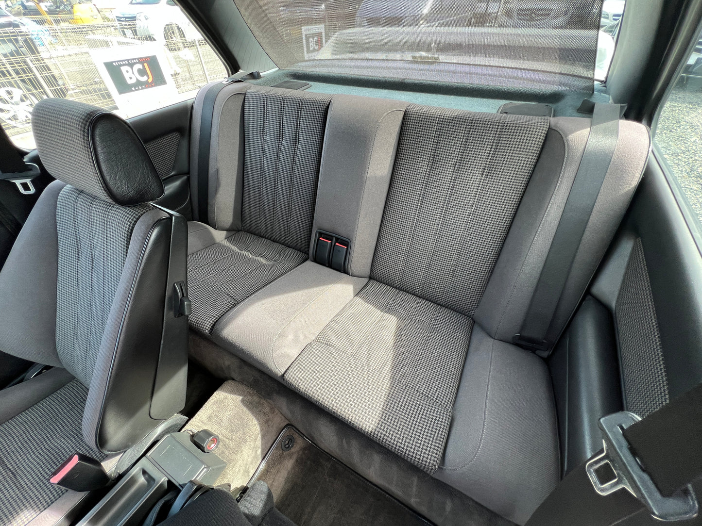 BMW M3 | E30 | 196.978 km | 215 PS | Schiebedach | Coupé | Historie!