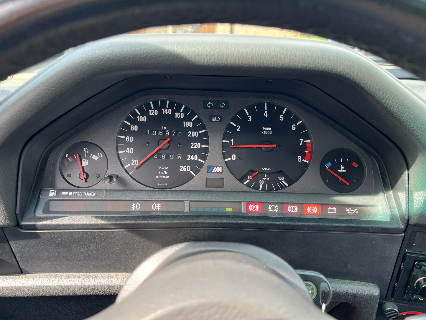 BMW M3 | E30 | 196.978 km | 215 PS | Schiebedach | Coupé | Historie!