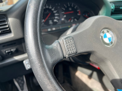 BMW M3 | E30 | 196.978 km | 215 PS | Schiebedach | Coupé | Historie!