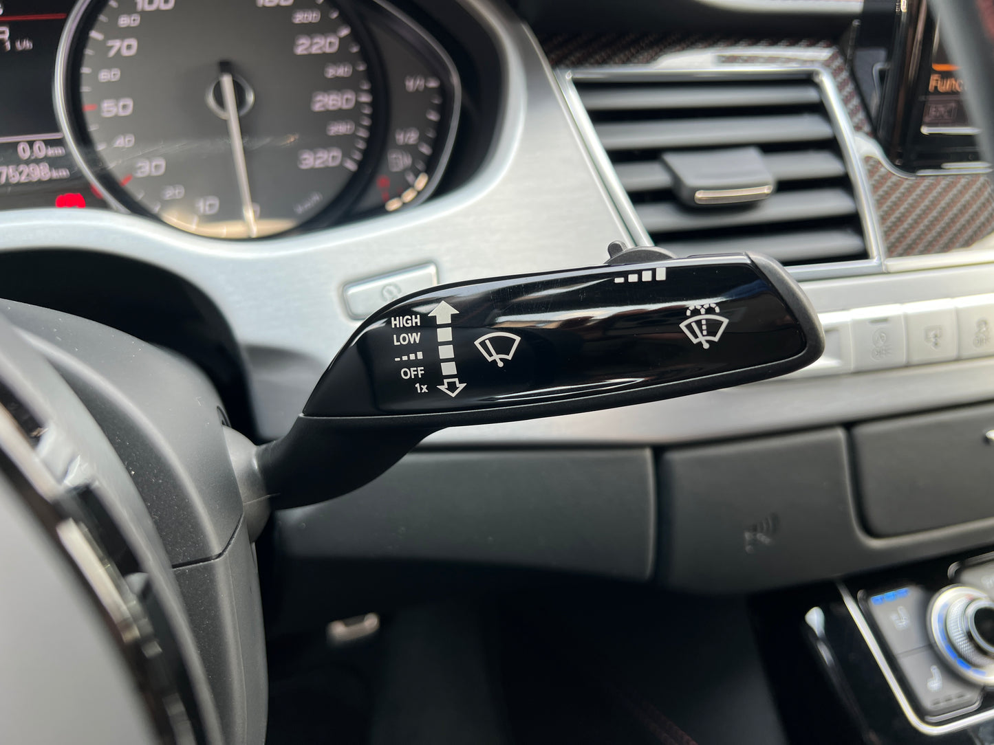 Audi S8 plus | quattro A8 | 4,0L V8 | 175.298 km | 605 PS | Limousine