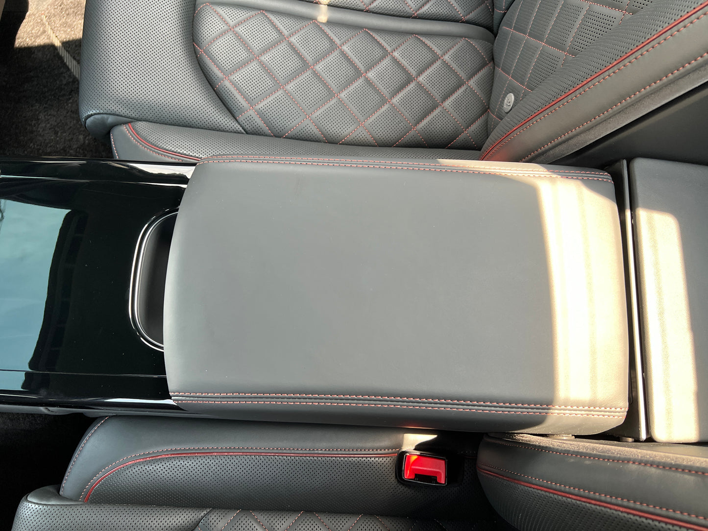 Audi S8 plus | quattro A8 | 4,0L V8 | 175.298 km | 605 PS | Limousine