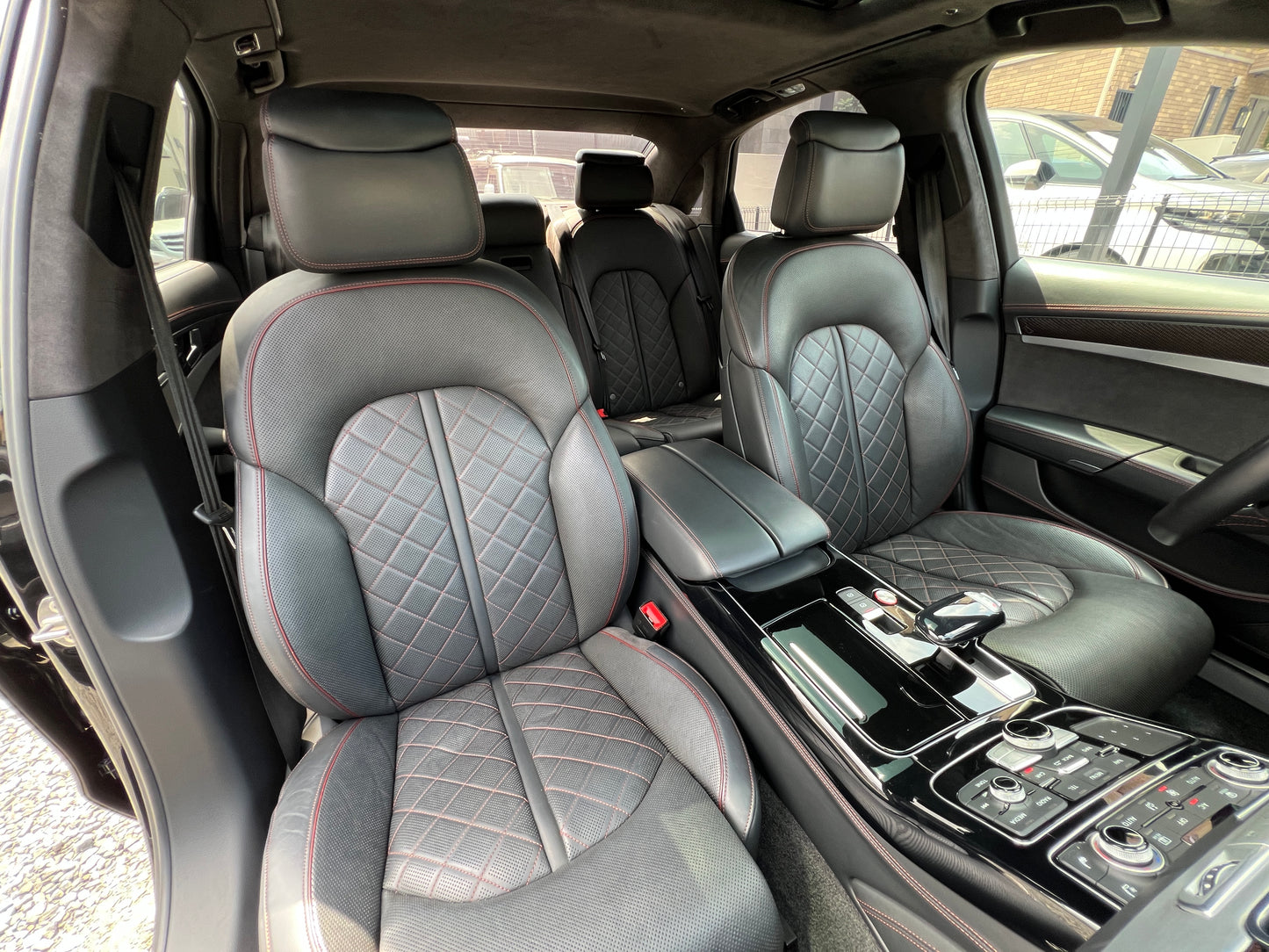 Audi S8 plus | quattro A8 | 4,0L V8 | 175.298 km | 605 PS | Limousine