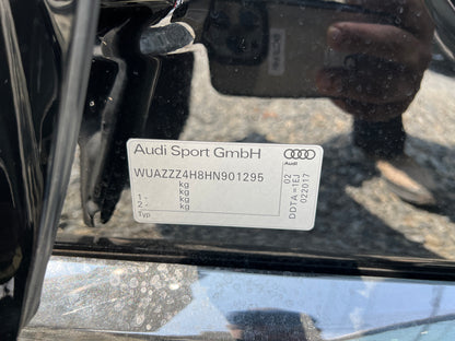 Audi S8 plus | quattro A8 | 4,0L V8 | 175.298 km | 605 PS | Limousine