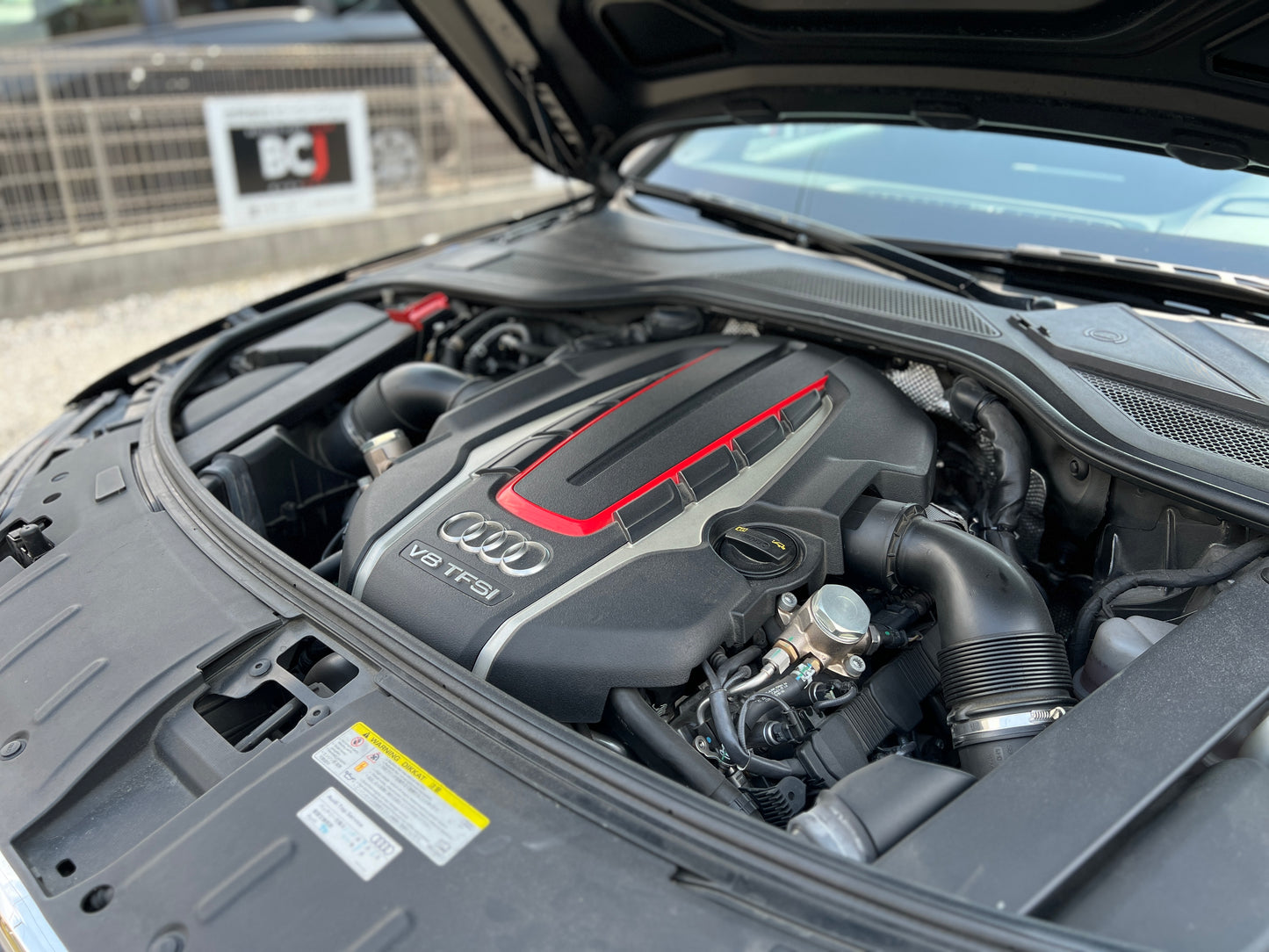 Audi S8 plus | quattro A8 | 4,0L V8 | 175.298 km | 605 PS | Limousine