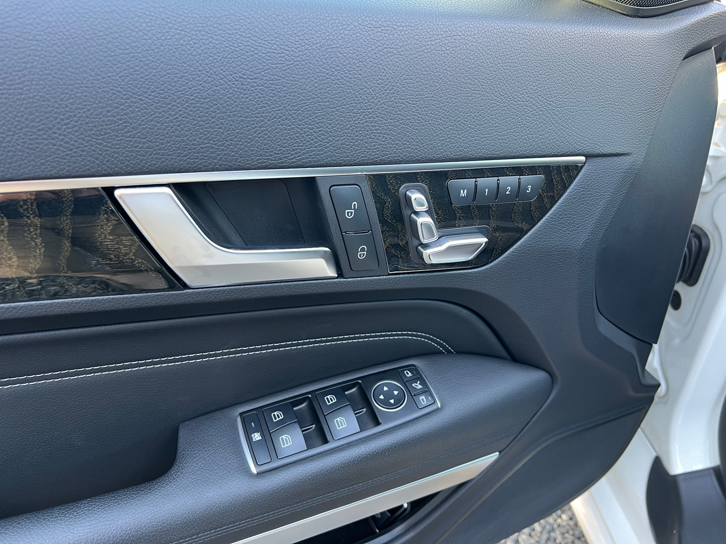 Mercedes Benz E400 AMG | C207 | 50.971 km | 333 PS | 360 Grad Kamera