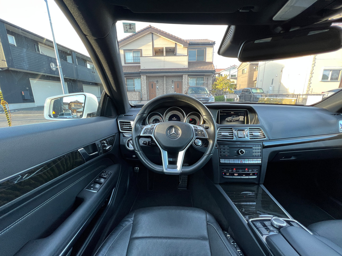 Mercedes Benz E400 AMG | C207 | 50.971 km | 333 PS | 360 Grad Kamera