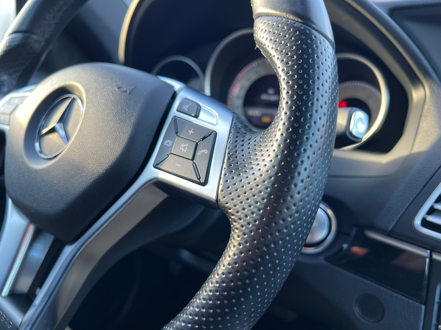 Mercedes Benz E400 AMG | C207 | 50.971 km | 333 PS | 360 Grad Kamera