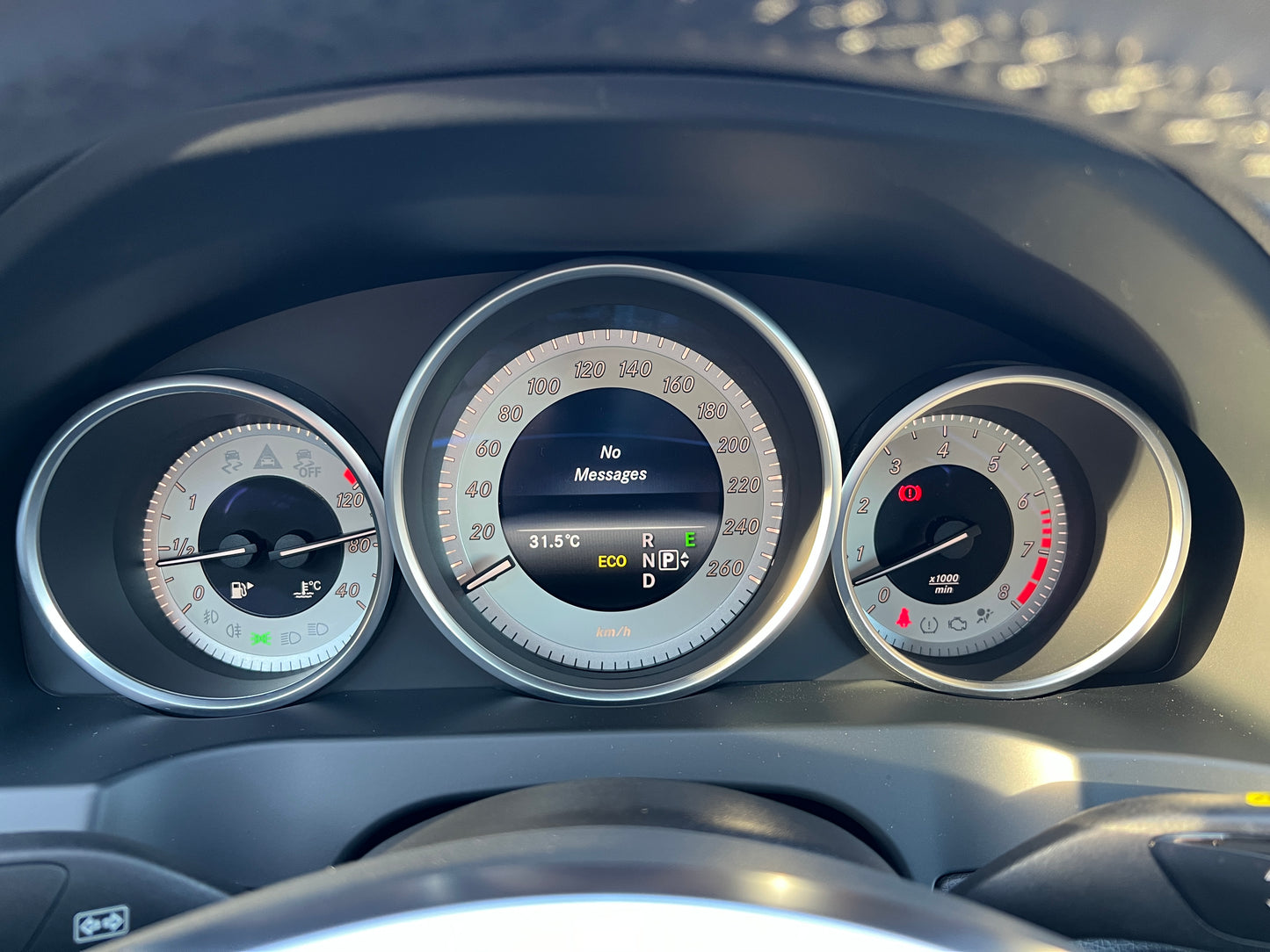 Mercedes Benz E400 AMG | C207 | 50.971 km | 333 PS | 360 Grad Kamera