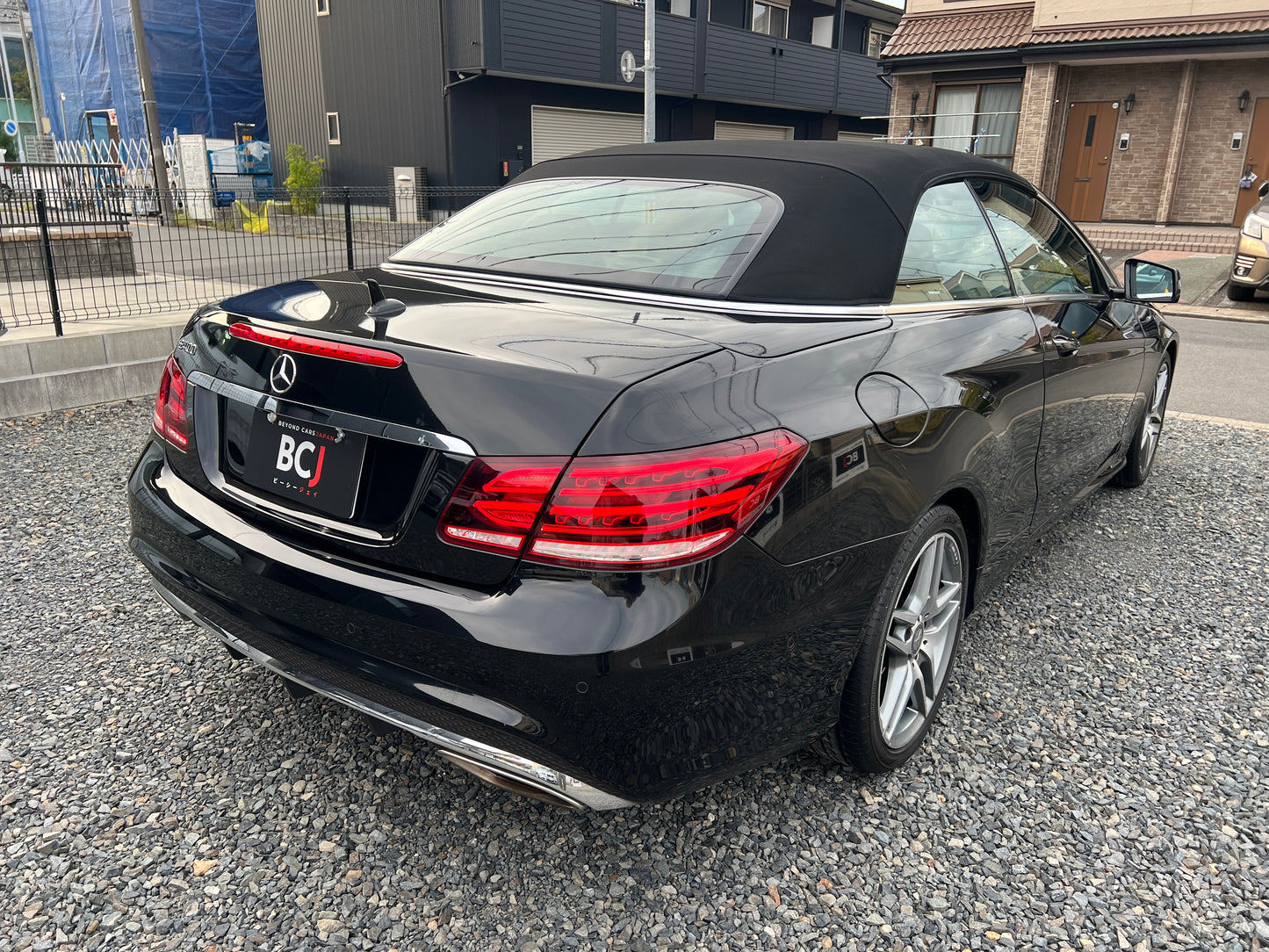 Mercedes Benz E400 AMG | R207 | 97.641 km | 333 PS | Cabrio