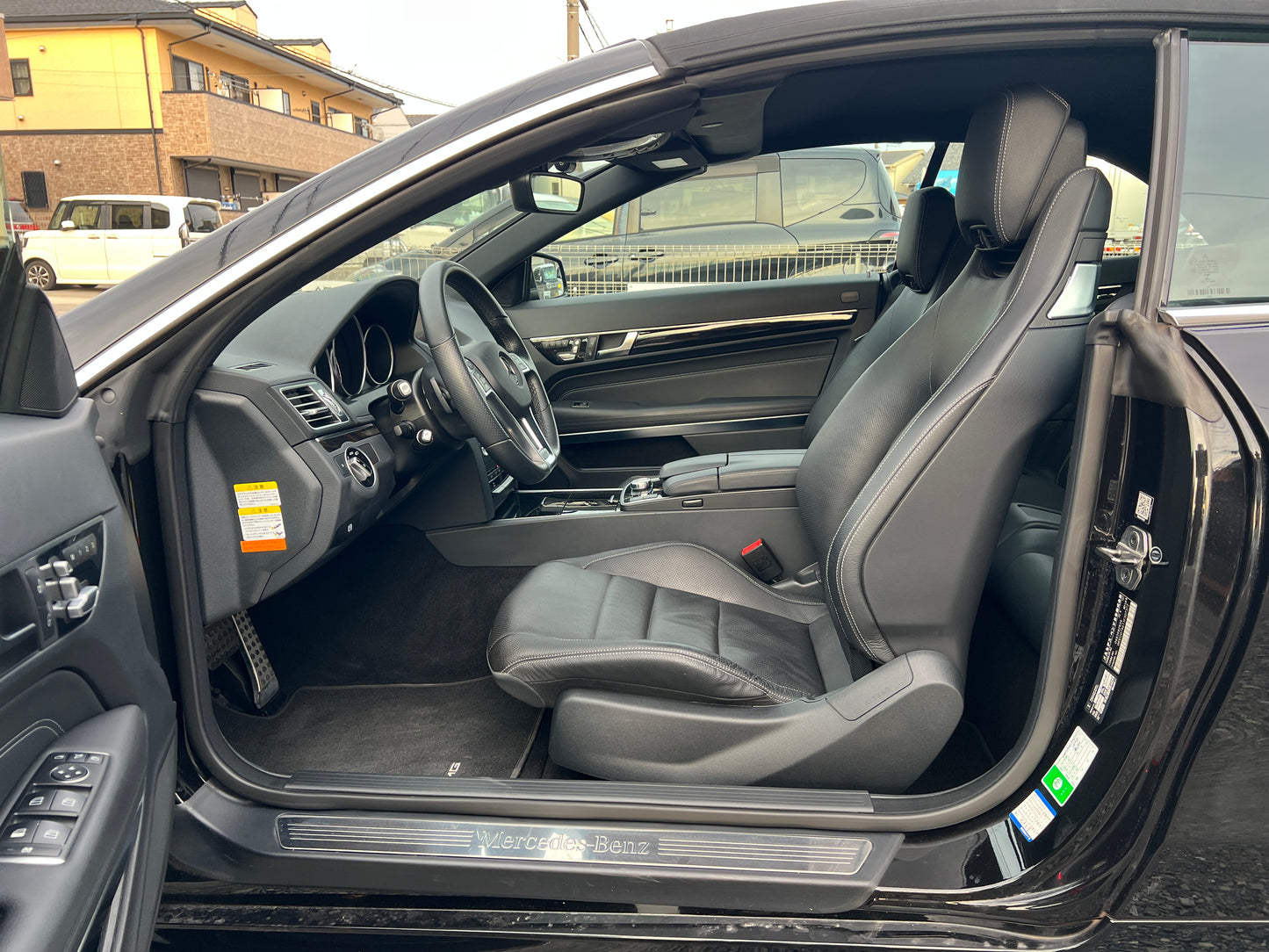 Mercedes Benz E400 AMG | R207 | 97.641 km | 333 PS | Cabrio