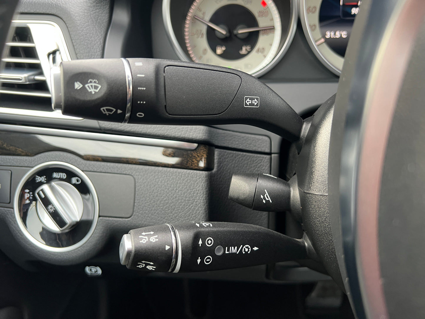 Mercedes Benz E400 AMG | R207 | 97.641 km | 333 PS | Cabrio